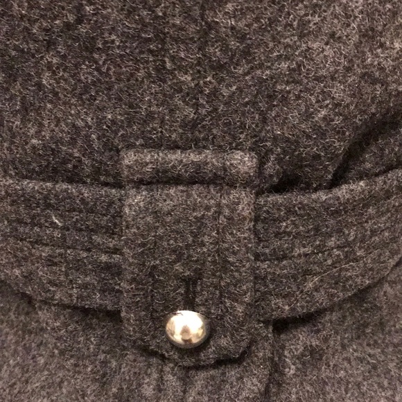 Coat - Picture 3 of 6